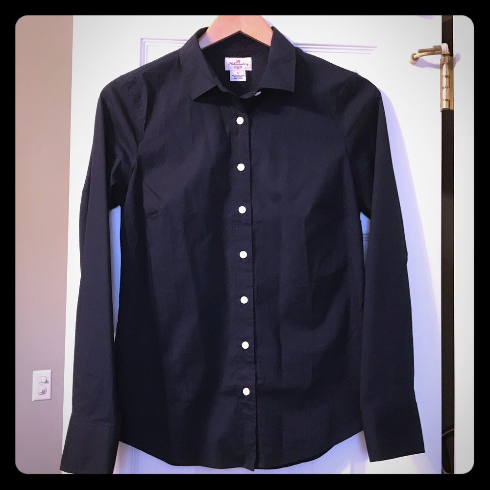 Like New Navy Button-Up Shirt